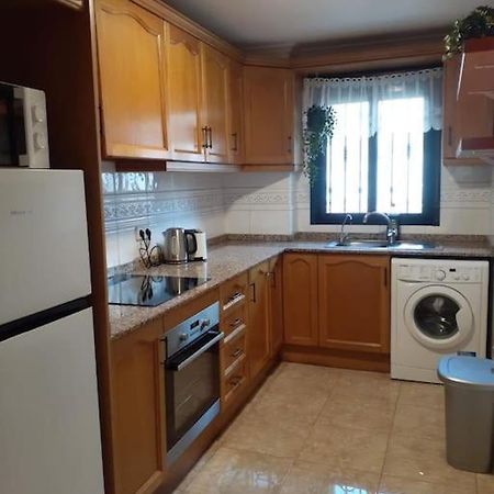 Luxury Port Apartments Торевьиа Экстерьер фото